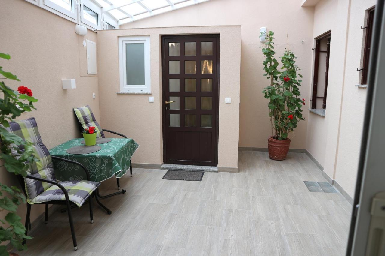 Apartments Komel Опатия Екстериор снимка