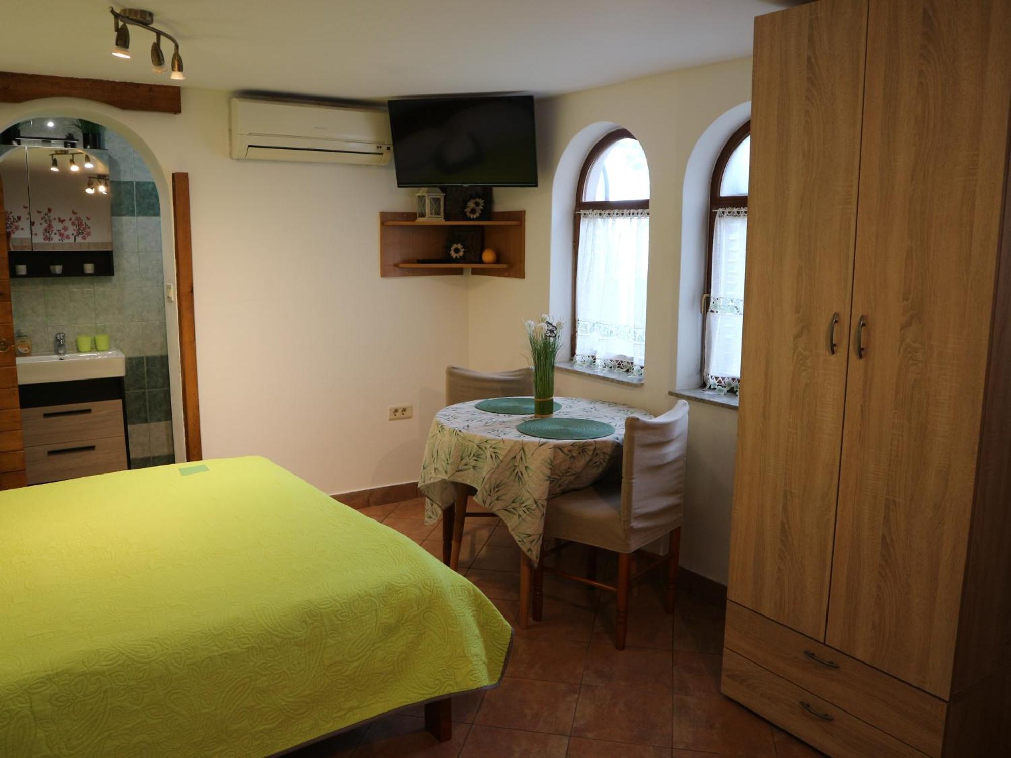 Apartments Komel Опатия Екстериор снимка