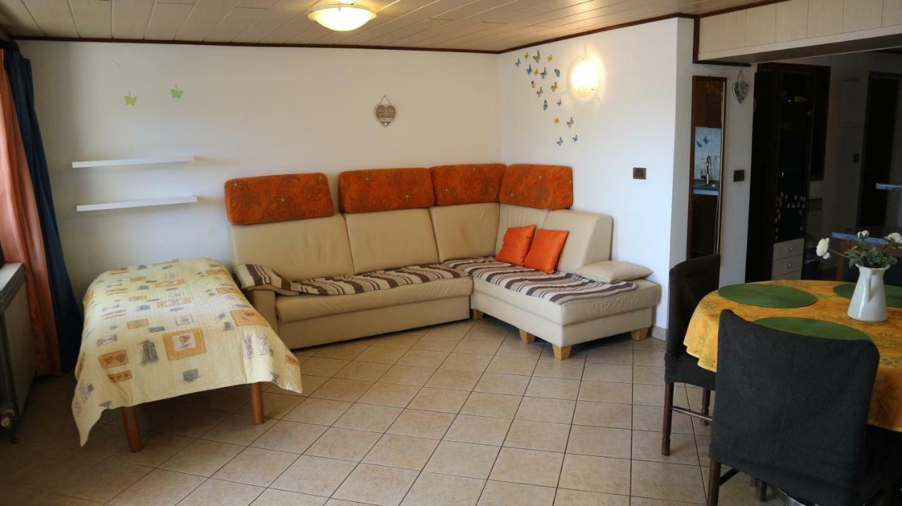Apartments Komel Опатия Екстериор снимка