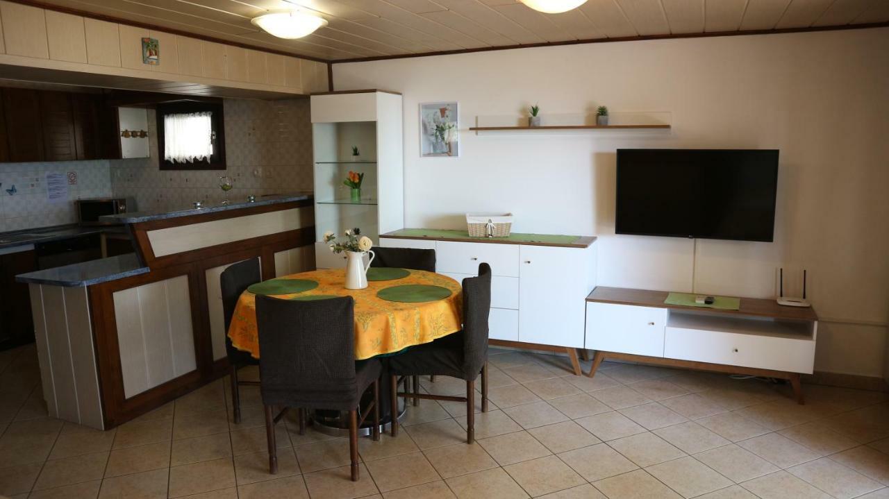 Apartments Komel Опатия Екстериор снимка
