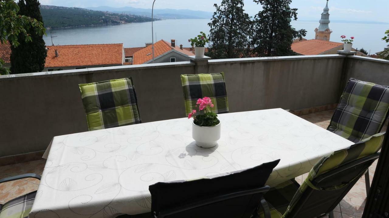 Apartments Komel Опатия Екстериор снимка